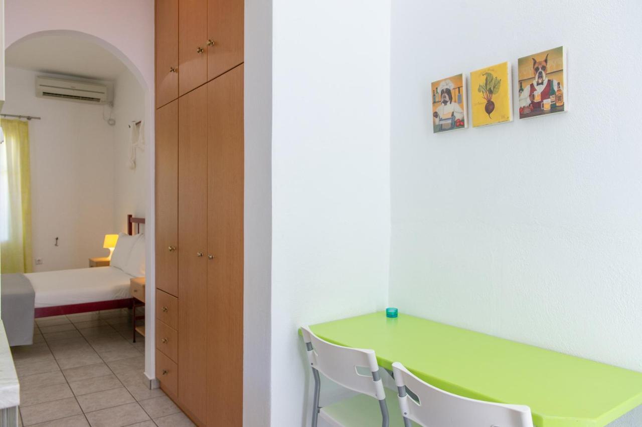 Morpheas Pension Rooms & Apartments Kamares  المظهر الخارجي الصورة