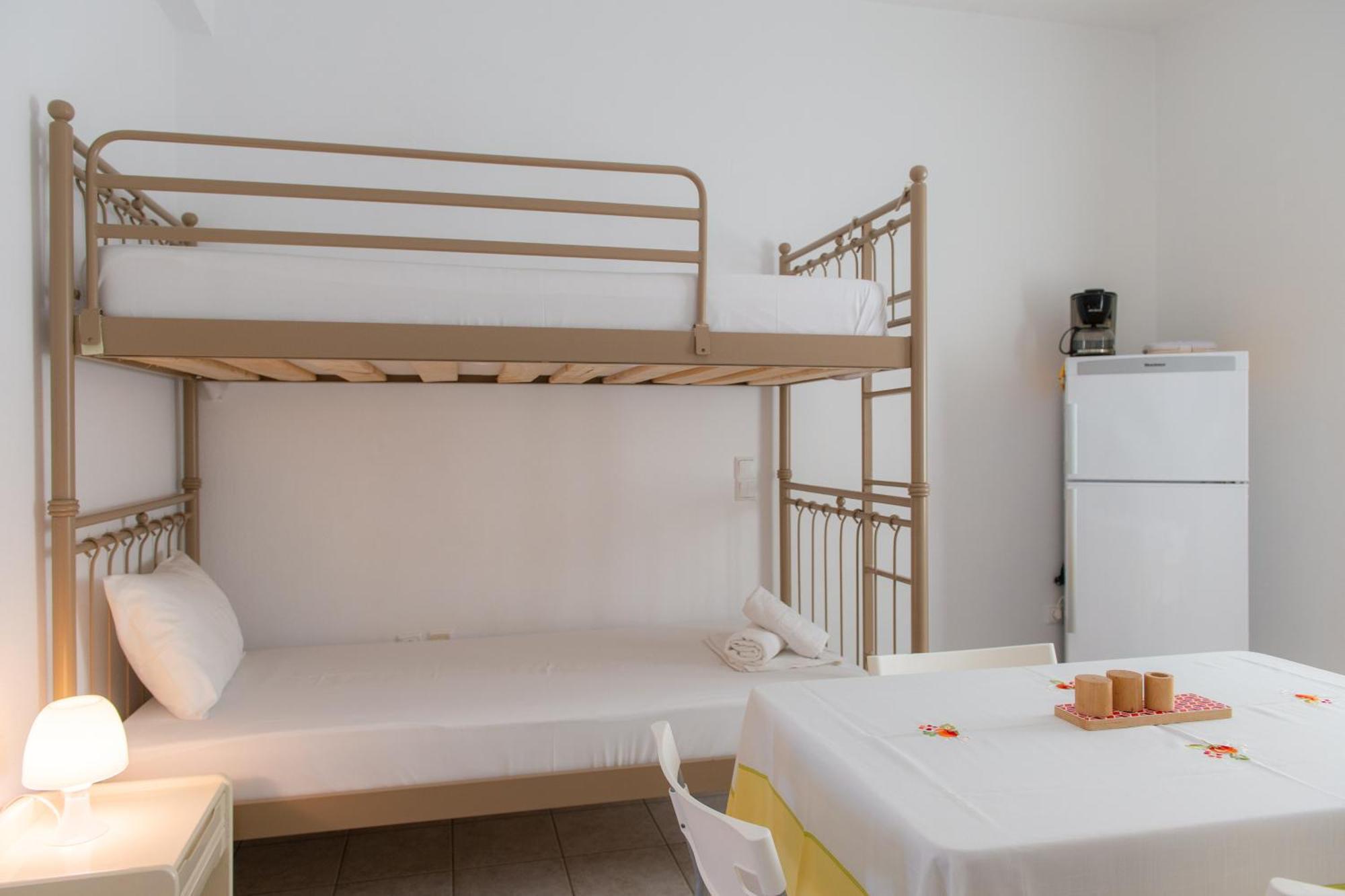 Morpheas Pension Rooms & Apartments Kamares  الغرفة الصورة