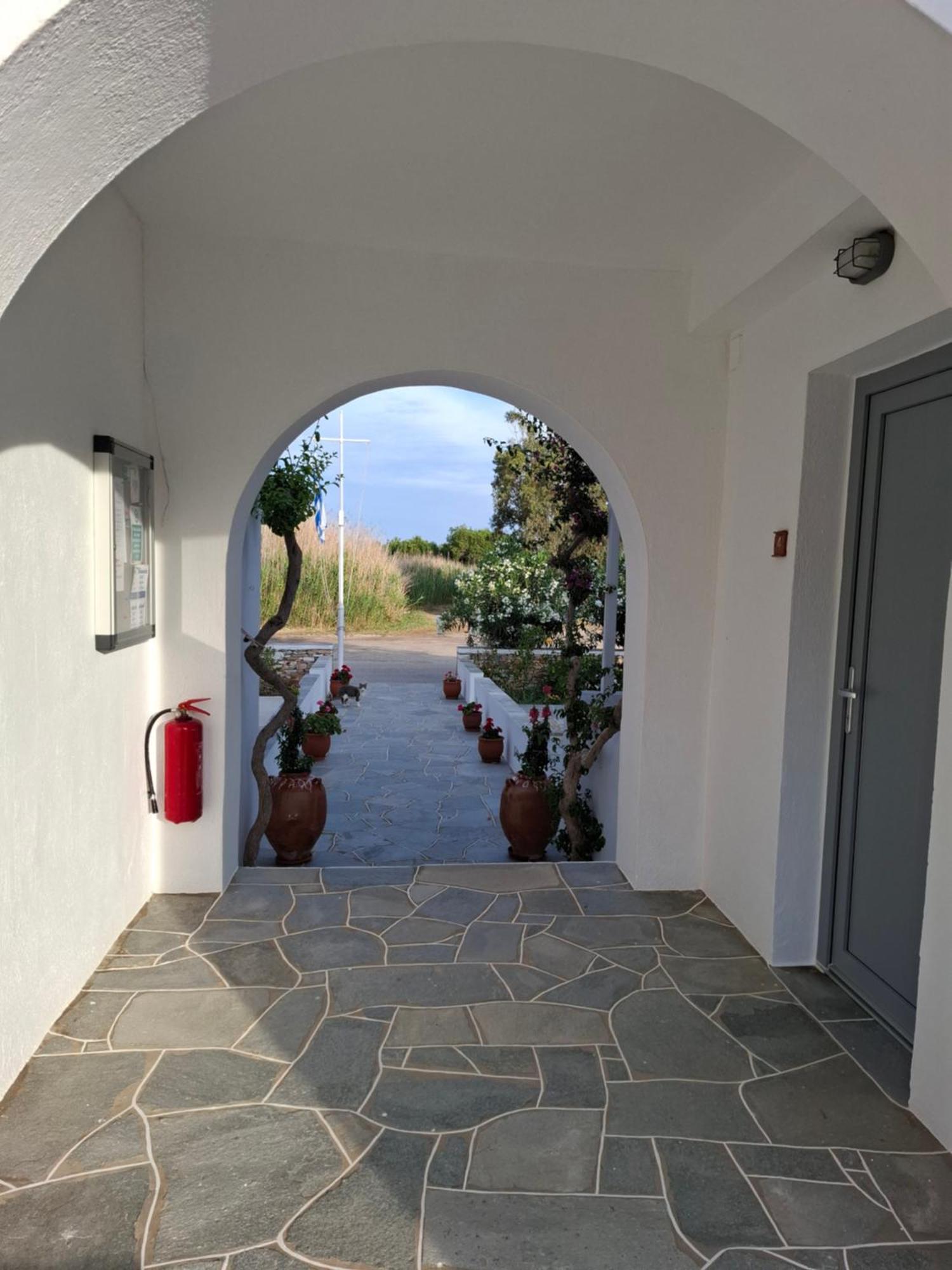 Morpheas Pension Rooms & Apartments Kamares  المظهر الخارجي الصورة