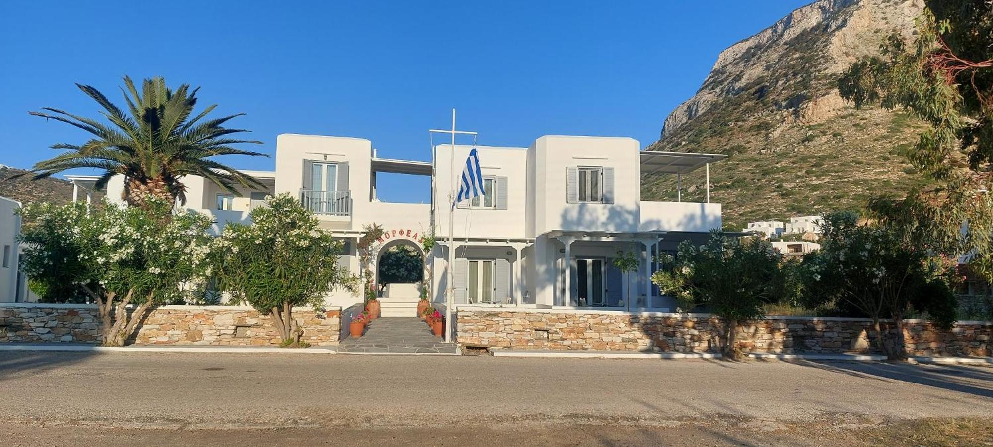 Morpheas Pension Rooms & Apartments Kamares  المظهر الخارجي الصورة