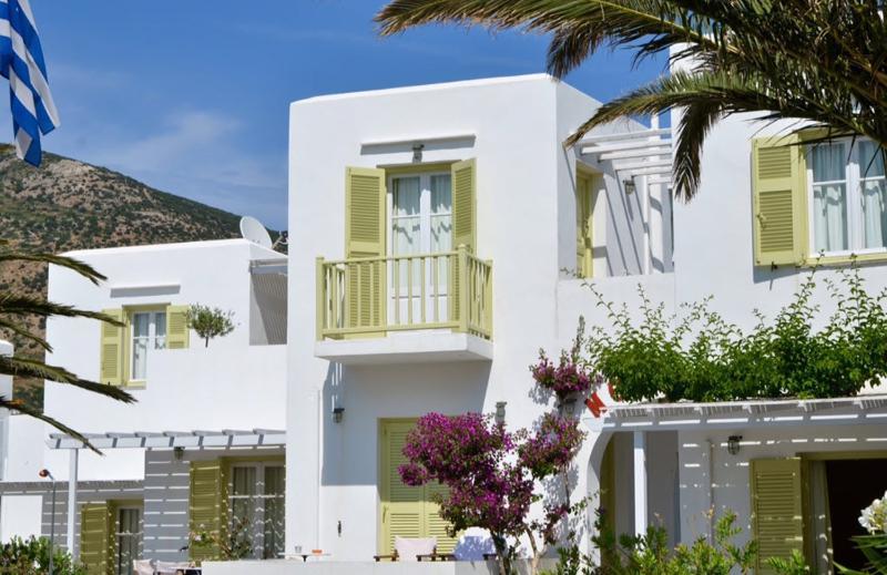Morpheas Pension Rooms & Apartments Kamares  المظهر الخارجي الصورة